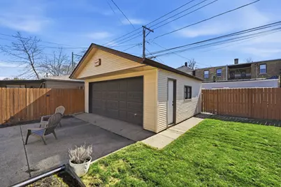 5021 W Berenice Avenue, Chicago, IL 60641 - Photo 35