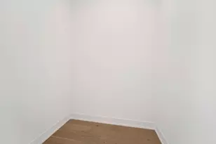 5630 N Broadway St, Chicago, IL 60660 - Photo 17
