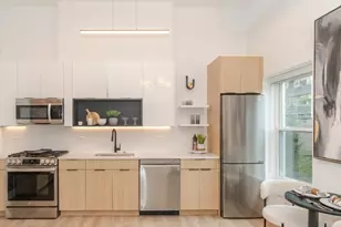 2256 N Sawyer Ave, Chicago, IL 60647 - Photo 3