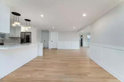 8110 Lockwood Avenue, Burbank, IL 60459 - Photo 13