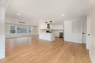 8110 Lockwood Avenue, Burbank, IL 60459 - Photo 7