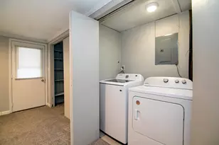 42 Hanson Dr, Bourbonnais, IL 60914 - Photo 9