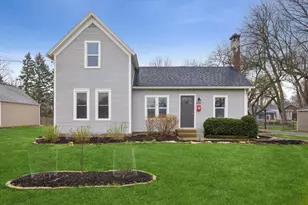 806 Walnut St, Batavia, IL 60510 - Photo 1