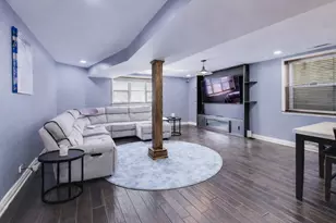 2314 W Farwell Ave, Chicago, IL 60645 - Photo 3