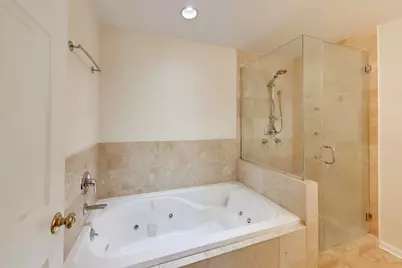 815 N Marshfield Avenue #204, Chicago, IL 60622 - Photo 11