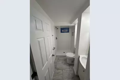 11339 S Avenue M Avenue, Chicago, IL 60617 - Photo 5