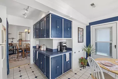 462 S President Street #302, Carol Stream, IL 60188 - Photo 9