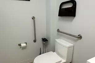 2445 W 71st St, Chicago, IL 60629 - Photo 11