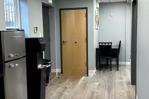 2445 W 71st St, Chicago, IL 60629 - Photo 15