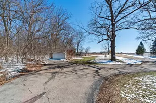 2651 N 45th Rd, Sandwich, IL 60548 - Photo 19