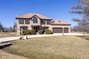 2658 E Royal Ridge Dr, Crete, IL 60417 - Photo 1