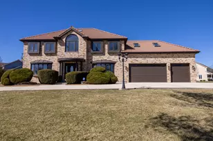 2658 E Royal Ridge Dr, Crete, IL 60417 - Photo 3