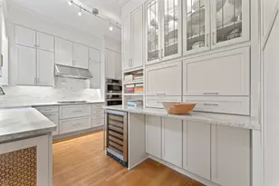 1210 N Astor St, Chicago, IL 60610 - Photo 23