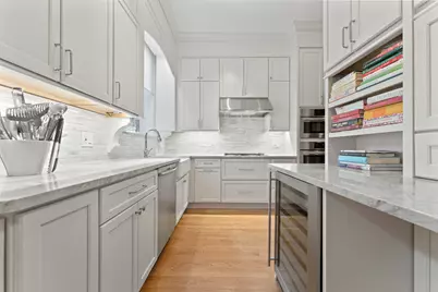 1210 N Astor Street #1B, Chicago, IL 60610 - Photo 21