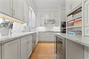 1210 N Astor St, Chicago, IL 60610 - Photo 21