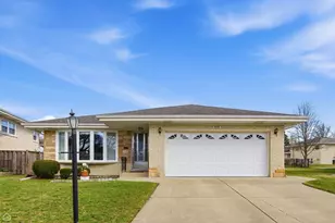 8145 N Grand Ct, Niles, IL 60714 - Photo 1