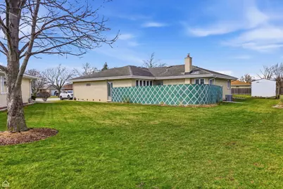 8145 N Grand Court, Niles, IL 60714 - Photo 21