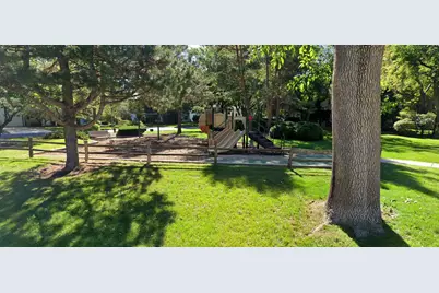 621 E Grove Street, Arlington Heights, IL 60005 - Photo 57