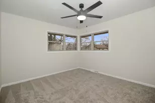 18263 Greenbay Ave, Lansing, IL 60438 - Photo 11