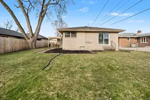 18263 Greenbay Ave, Lansing, IL 60438 - Photo 25