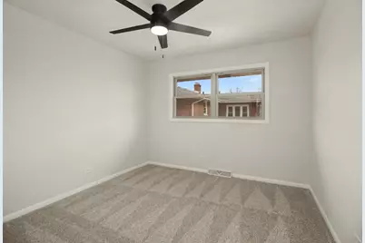 18263 Greenbay Avenue, Lansing, IL 60438 - Photo 13