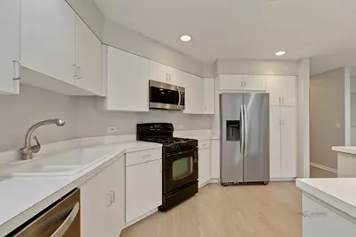 279 Brunswick Drive, Buffalo Grove, IL 60089 - Photo 11