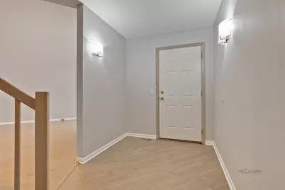 279 Brunswick Drive, Buffalo Grove, IL 60089 - Photo 3