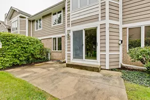 279 Brunswick Dr, Buffalo Grove, IL 60089 - Photo 27