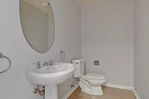 279 Brunswick Dr, Buffalo Grove, IL 60089 - Photo 15