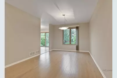 279 Brunswick Drive, Buffalo Grove, IL 60089 - Photo 7