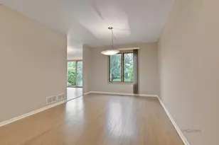 279 Brunswick Dr, Buffalo Grove, IL 60089 - Photo 7