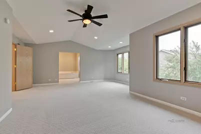 279 Brunswick Drive, Buffalo Grove, IL 60089 - Photo 19