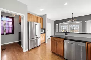 25253 Forest Edge Dr, Channahon, IL 60410 - Photo 7