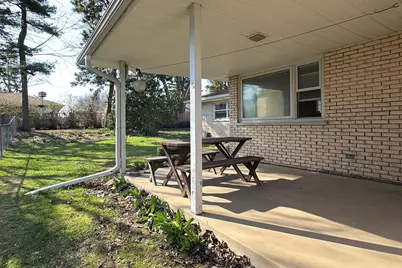 914 S Robert Drive, Mount Prospect, IL 60056 - Photo 3