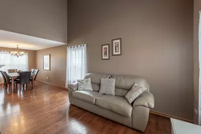 800 Maplewood Drive, Minooka, IL 60447 - Photo 3