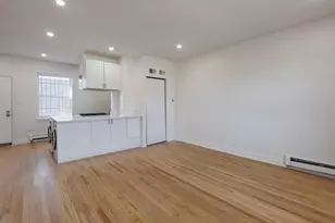 543 E 60th St, Chicago, IL 60637 - Photo 5