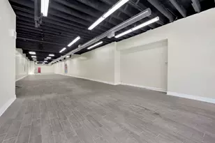 7055 N Clark St, Chicago, IL 60626 - Photo 7