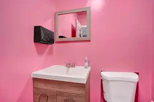 7055 N Clark St, Chicago, IL 60626 - Photo 23