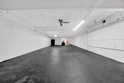 7055 N Clark Street, Chicago, IL 60626 - Photo 21