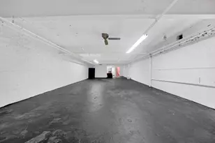 7055 N Clark St, Chicago, IL 60626 - Photo 21