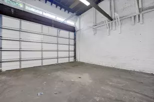 7055 N Clark St, Chicago, IL 60626 - Photo 17