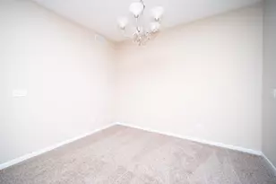 635 Stonegate Dr, Sycamore, IL 60178 - Photo 11