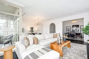 118 E Erie St, Chicago, IL 60611 - Photo 7