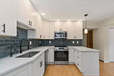 2916 Skyline Drive, Crystal Lake, IL 60012 - Photo 7