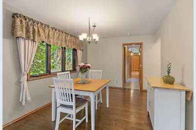 2916 Skyline Drive, Crystal Lake, IL 60012 - Photo 5