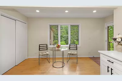 2916 Skyline Drive, Crystal Lake, IL 60012 - Photo 11