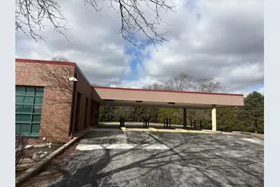 101 N Hilgert Drive, Grant Park, IL 60940 - Photo 3