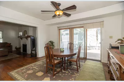 219 W Oak Avenue, Wheaton, IL 60187 - Photo 7