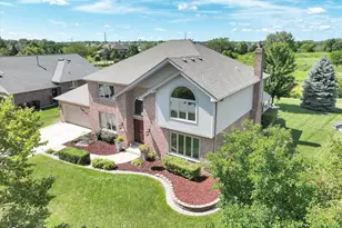 19824 Maydell Ct, Tinley Park, IL 60487 - Photo 3