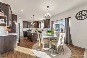 3553 Doral Dr, Elgin, IL 60124 - Photo 13